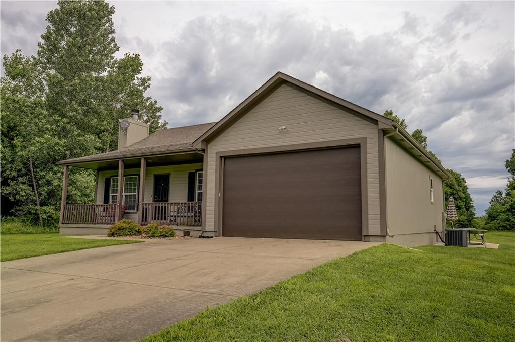 685 Northeast 1002p Road Calhoun, MO 65323 - Photo 58 of 66