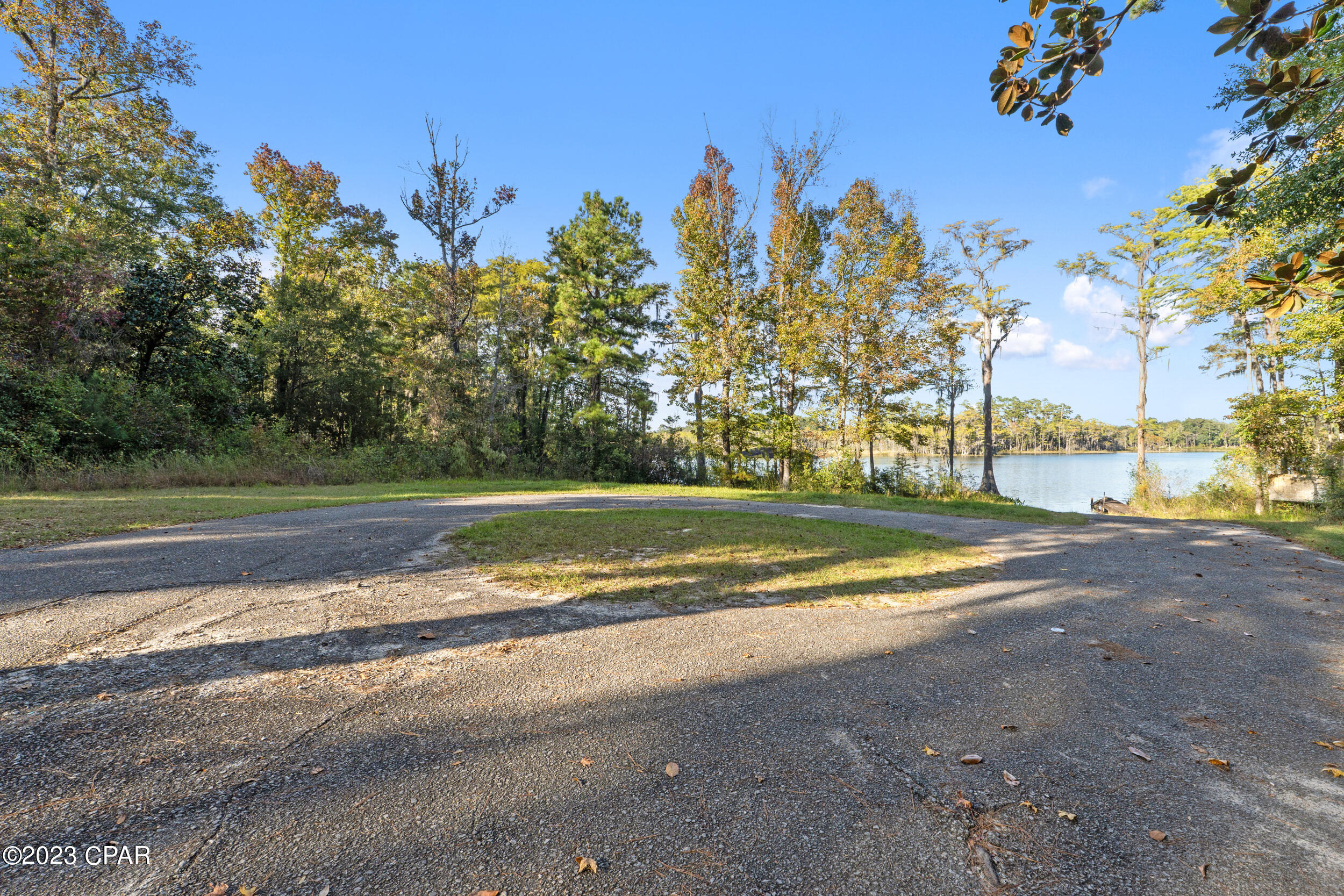 2980 Paradise Lakes Road Chipley, FL 32428 - Photo 5 of 32