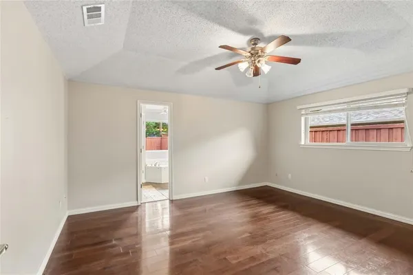 $475,000 | 200 Sunny Crest Drive, Murphy, TX 75094