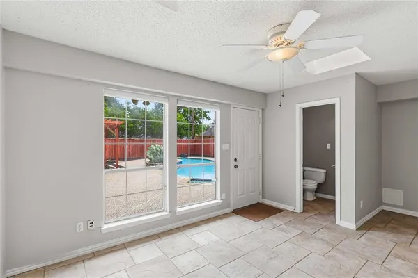 $475,000 | 200 Sunny Crest Drive, Murphy, TX 75094