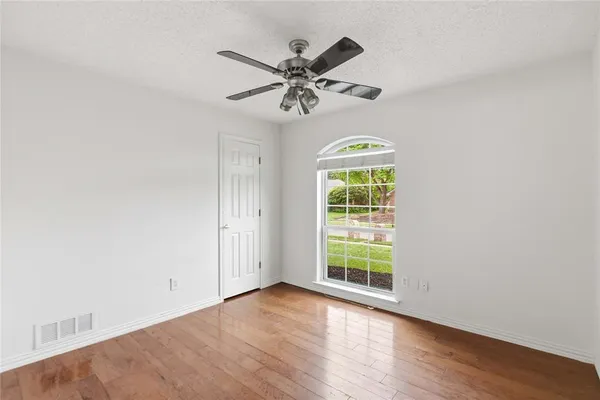 $475,000 | 200 Sunny Crest Drive, Murphy, TX 75094