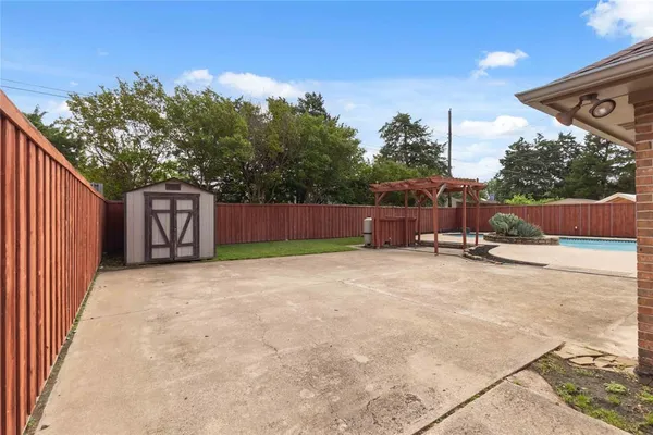 $475,000 | 200 Sunny Crest Drive, Murphy, TX 75094