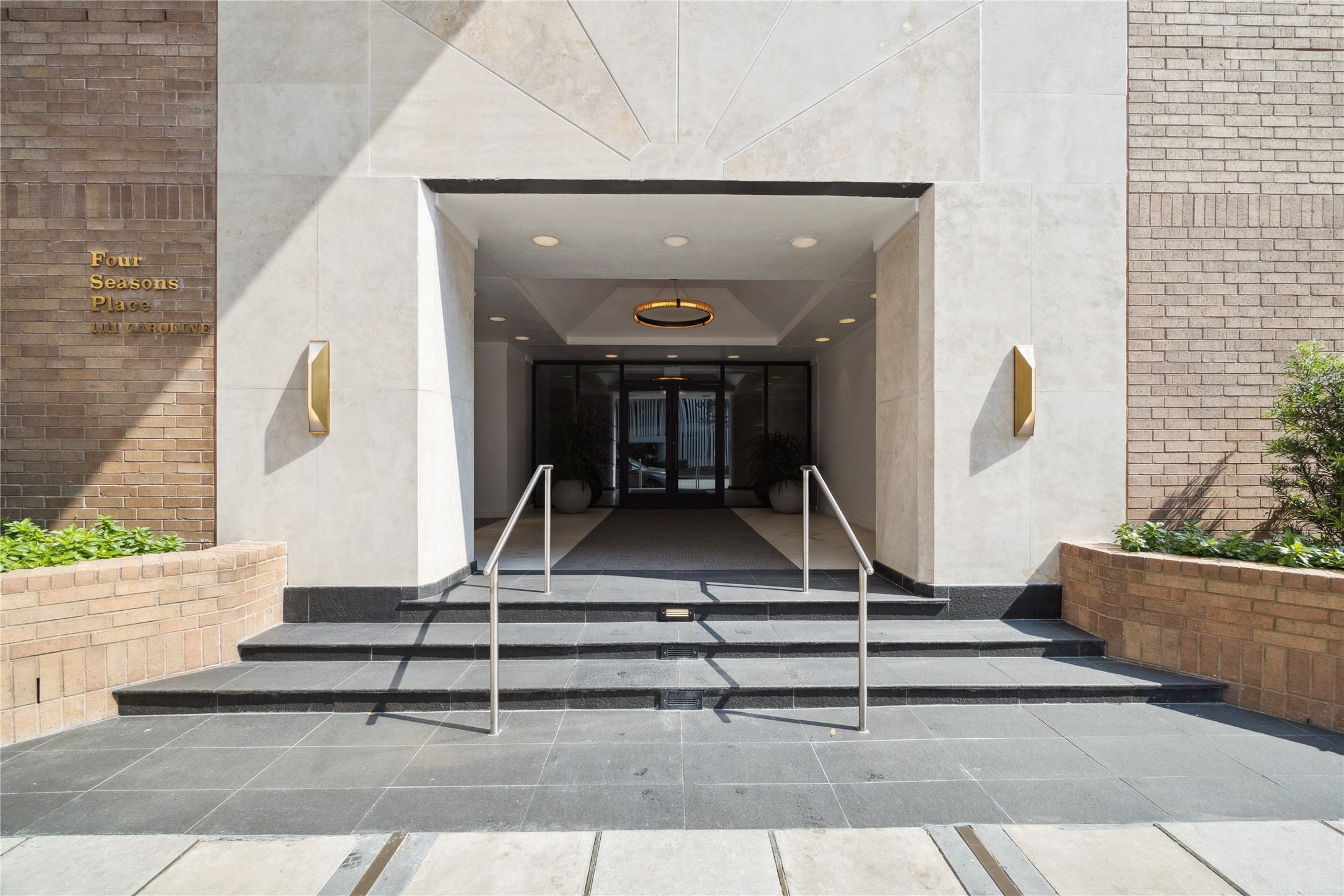 1111 Caroline Street, Unit 2908 Houston, TX 77010 - Photo 15 of 50 a view of lobby with furniture
