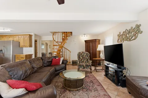 $950,000 | 5717 Maudina Avenue, Nashville, TN 37209