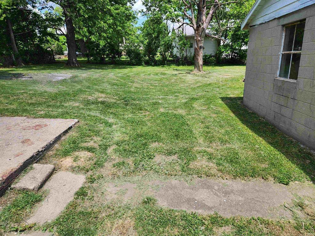 404 West Indiana Avenue Eaton, IN 47338 - Photo 3 of 14