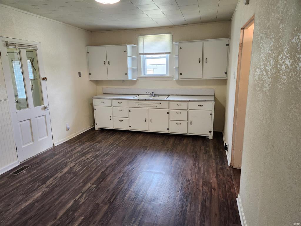 404 West Indiana Avenue Eaton, IN 47338 - Photo 7 of 14