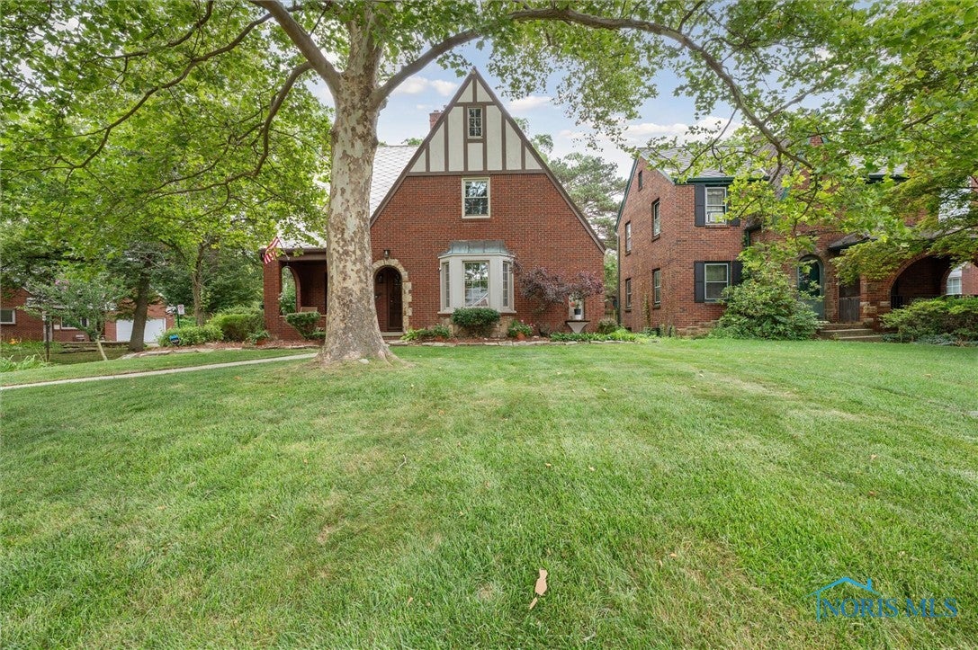 2254 Cheltenham Road Toledo, OH 43606 - Photo 3 of 47 Gallery Image 3