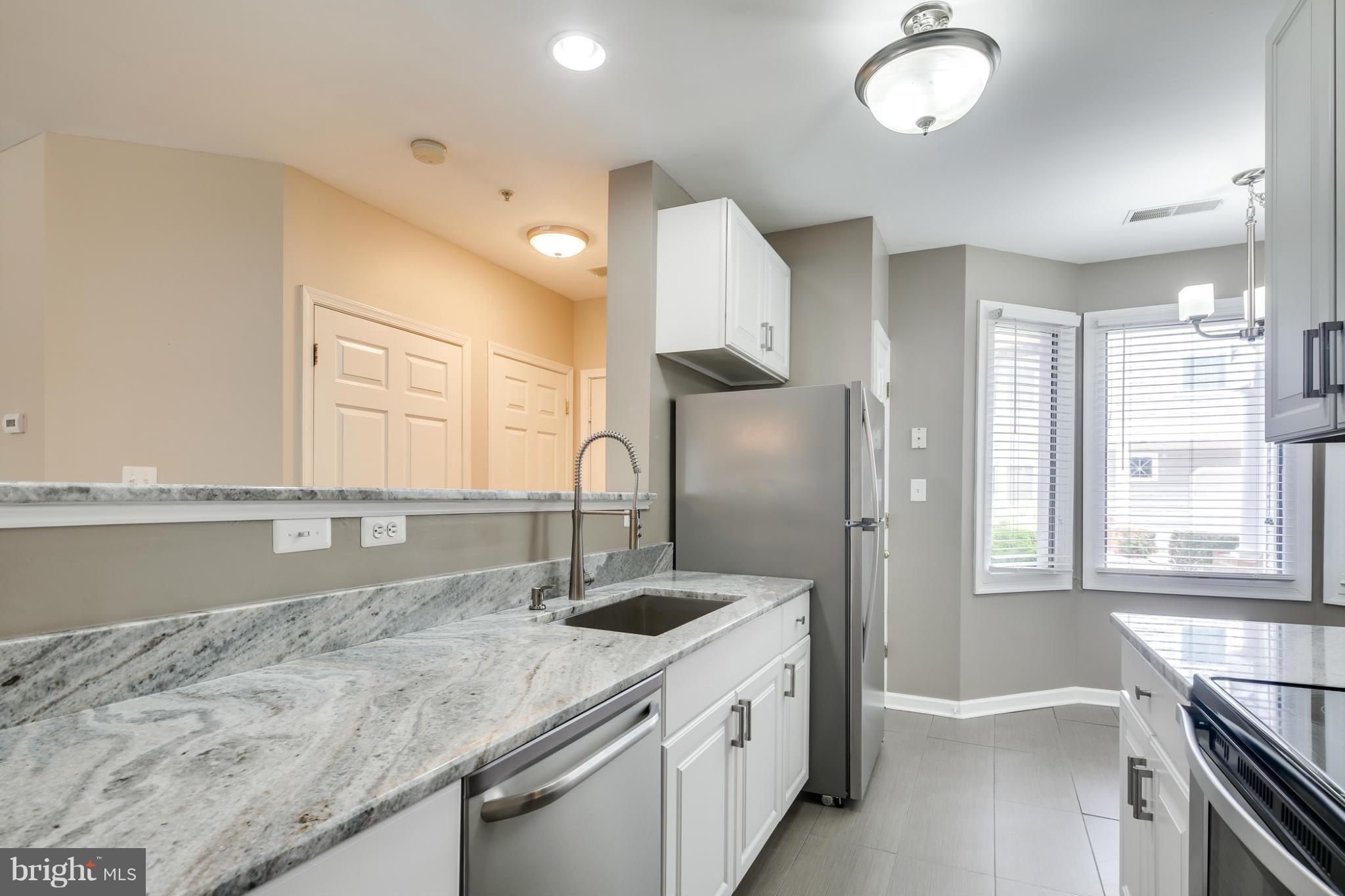 12709 Found Stone Road, Unit 6102 Germantown, MD 20876 - Photo 4 of 25 Kitchen
