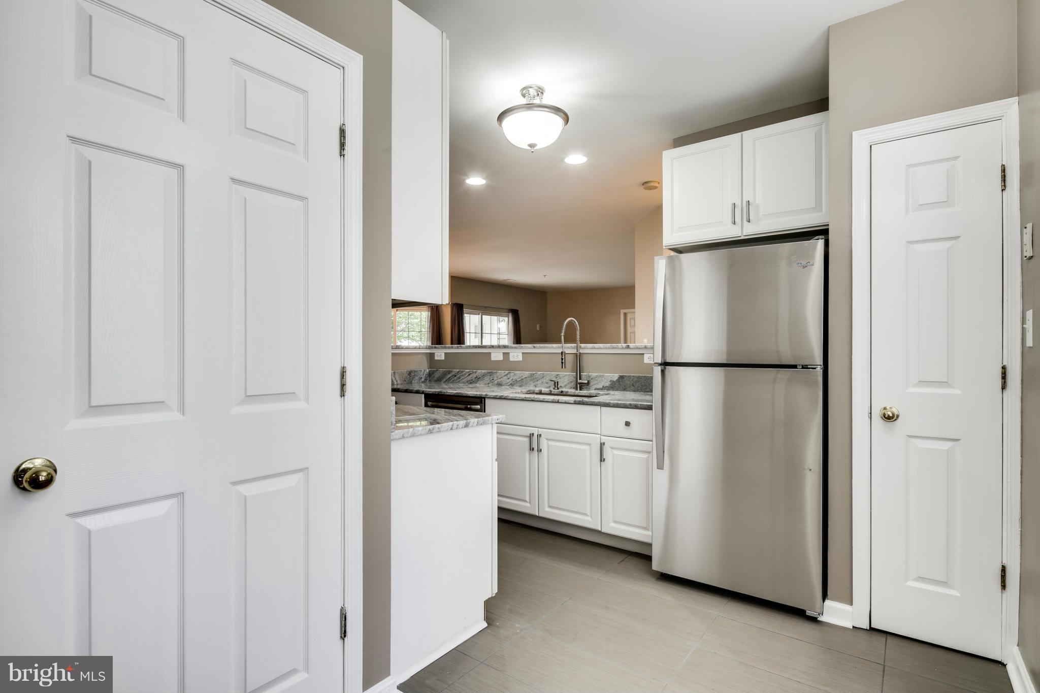 12709 Found Stone Road, Unit 6102 Germantown, MD 20876 - Photo 8 of 25 Kitchen
