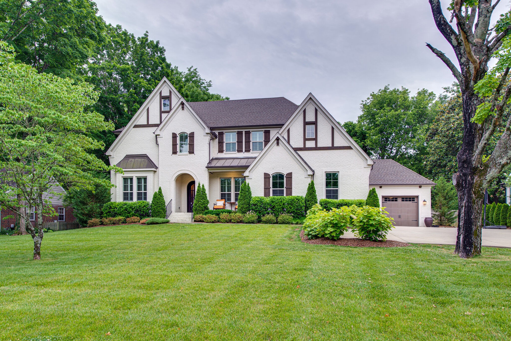 2843 Sugar Tree Road Nashville, TN 37215 - Photo 1 of 44 Gallery Image 1
