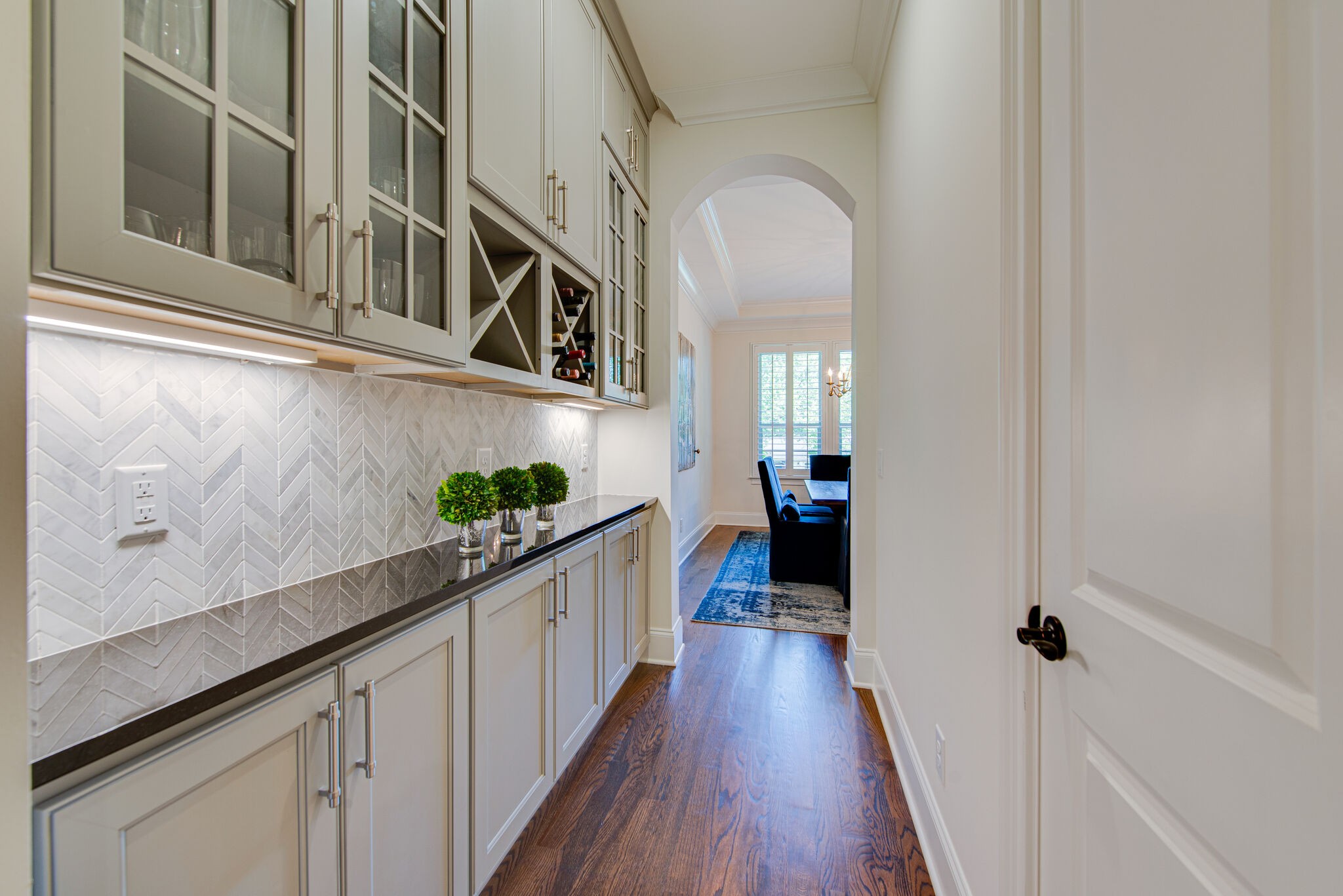2843 Sugar Tree Road Nashville, TN 37215 - Photo 8 of 44 Gallery Image 8