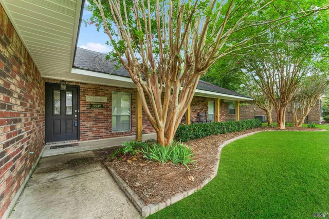 $319,000 | 5842 Sophie Anne Drive, Zachary, LA 70791