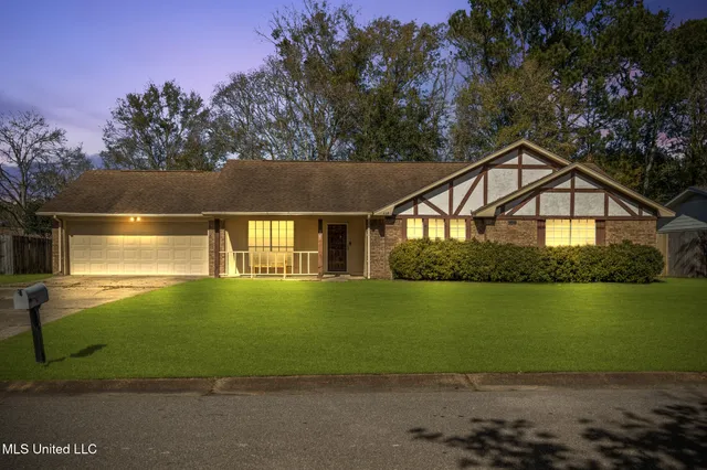 $234,000 | 825 Bilglade Drive, Biloxi, MS 39532