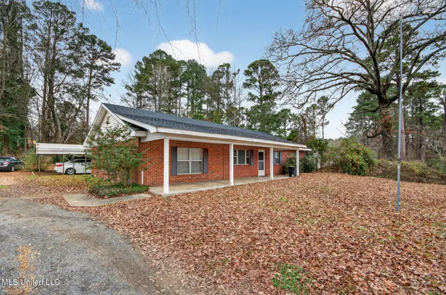 $110,000 | 904 Pecan Avenue, Philadelphia, MS 39350