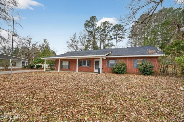 $110,000 | 904 Pecan Avenue, Philadelphia, MS 39350