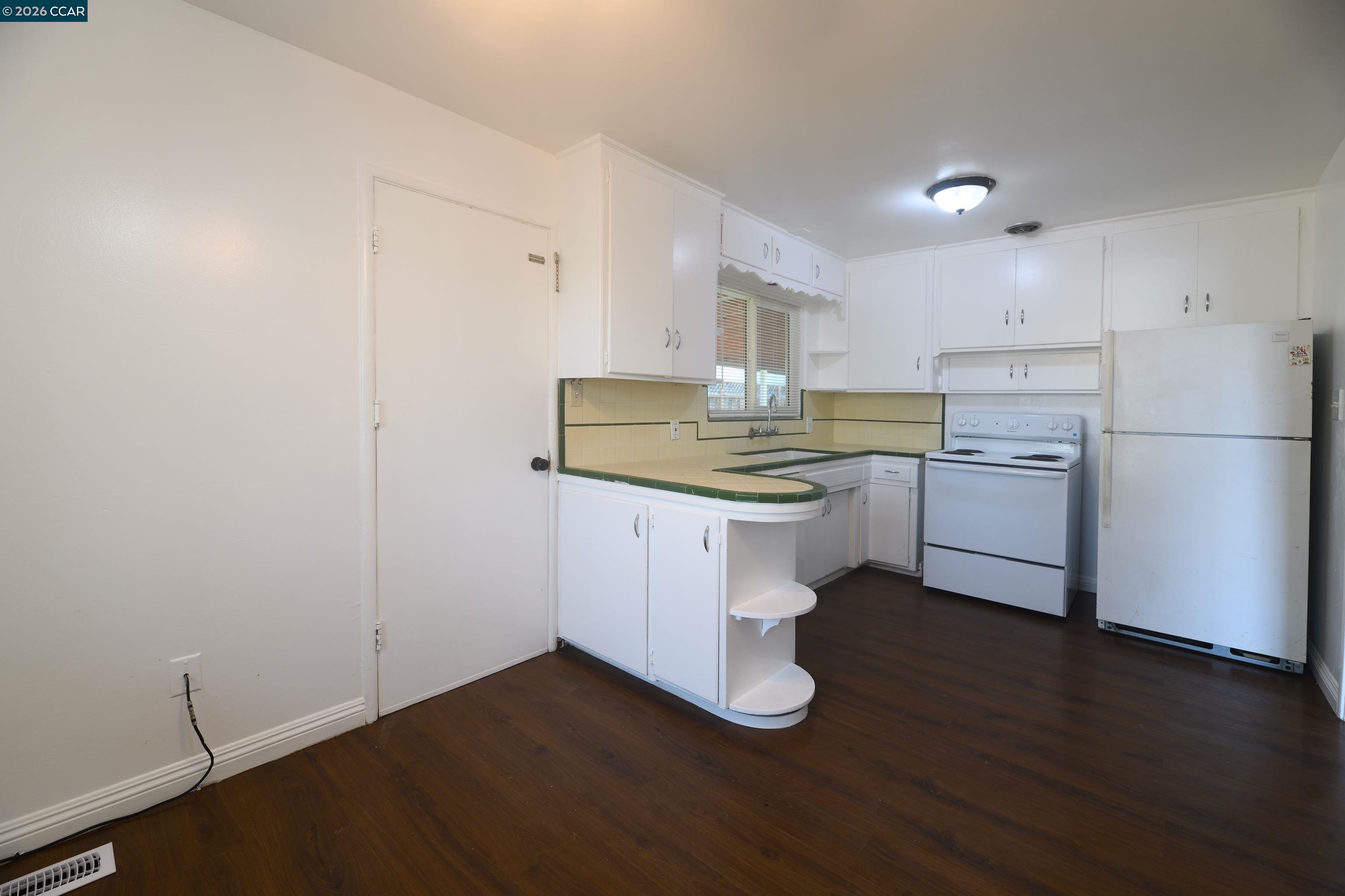 1823 Wall Street Tracy, CA 95376 - Photo 12 of 38