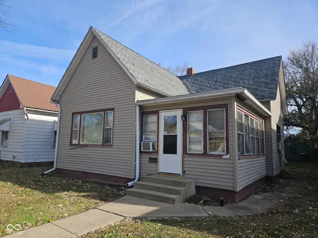 $39,999 | 1122 South 10th Street, Terre Haute, IN 47802