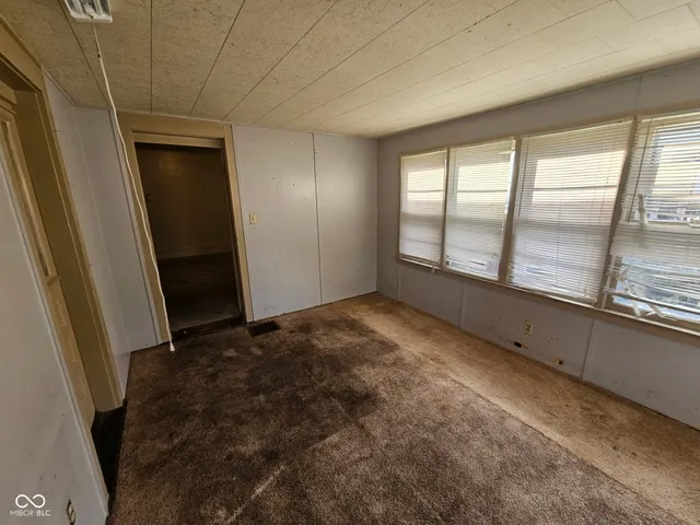 $39,999 | 1122 South 10th Street, Terre Haute, IN 47802