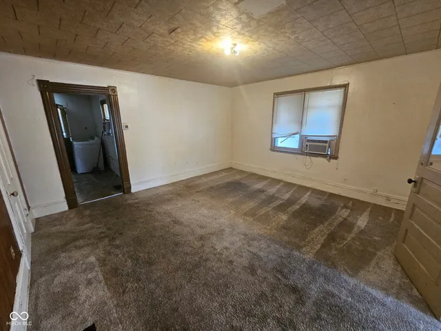 $39,999 | 1122 South 10th Street, Terre Haute, IN 47802