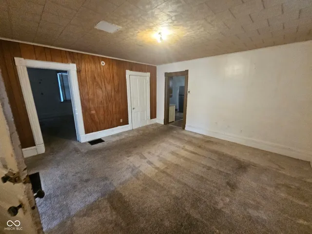 $39,999 | 1122 South 10th Street, Terre Haute, IN 47802