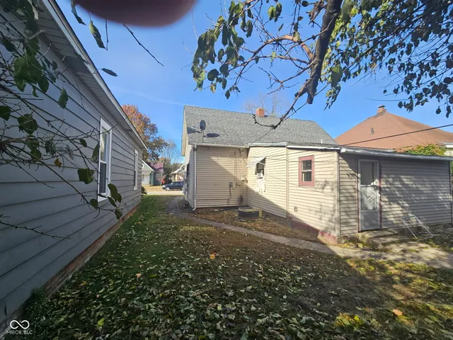 $39,999 | 1122 South 10th Street, Terre Haute, IN 47802