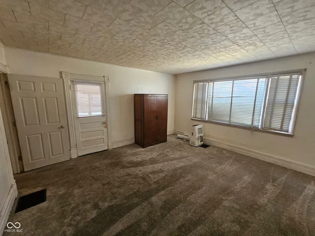 $39,999 | 1122 South 10th Street, Terre Haute, IN 47802