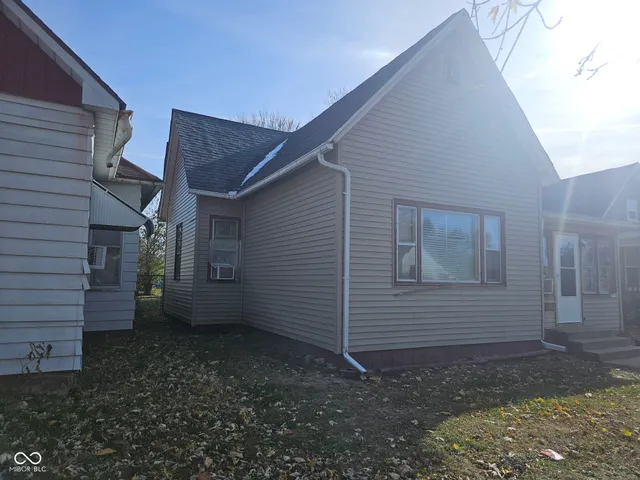 $39,999 | 1122 South 10th Street, Terre Haute, IN 47802