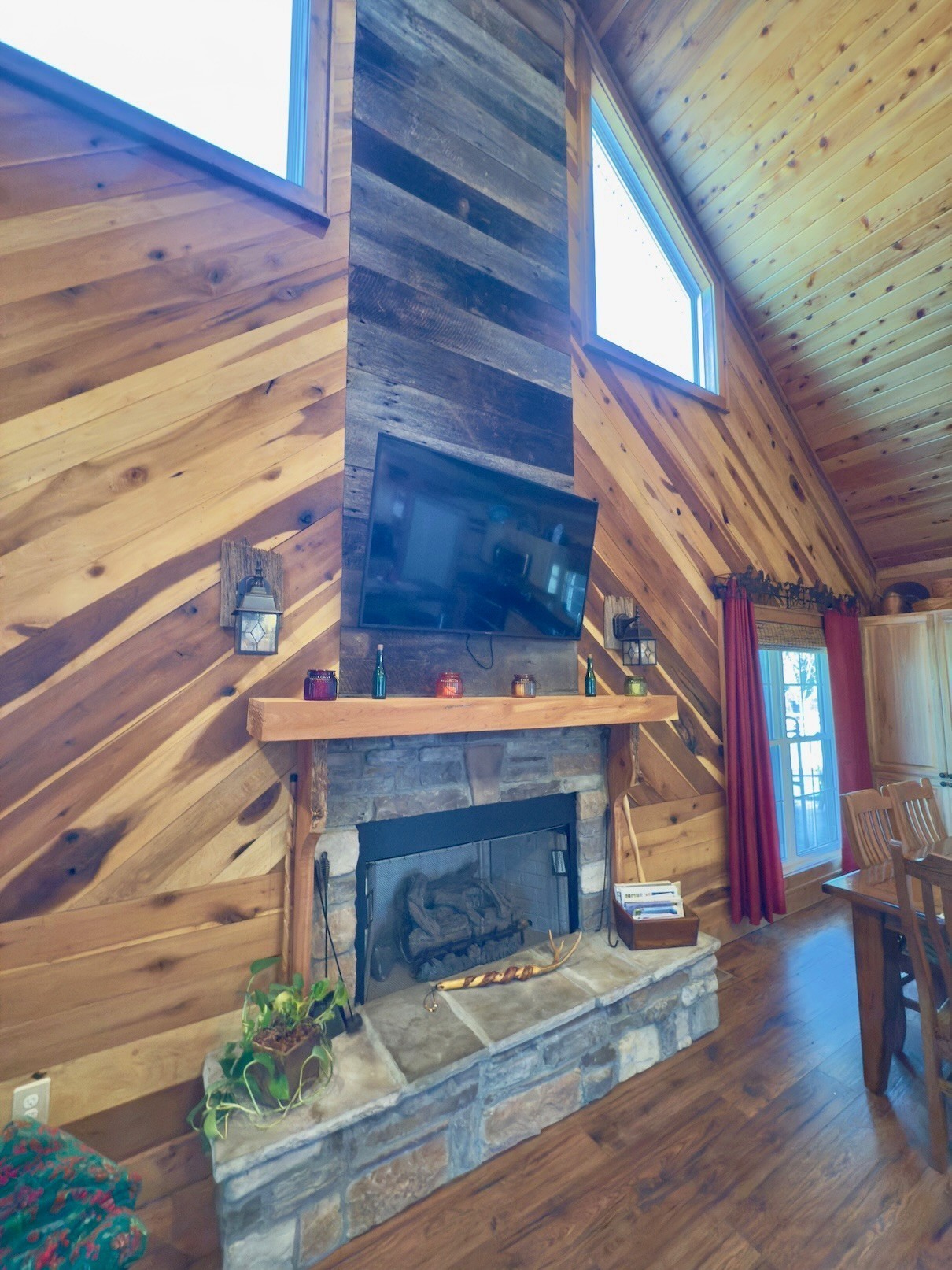 161 Fowler Road Woodbury, TN 37190 - Photo 26 of 69 a view of living room with furniture and a fireplace