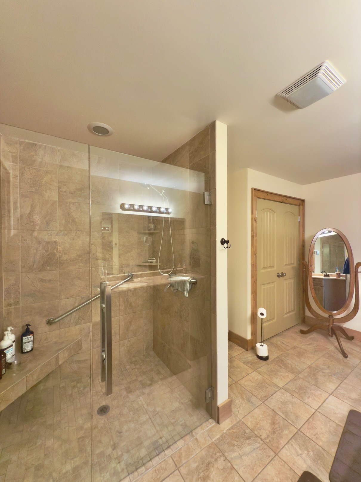 161 Fowler Road Woodbury, TN 37190 - Photo 30 of 69 a bathroom with a sink and a mirror