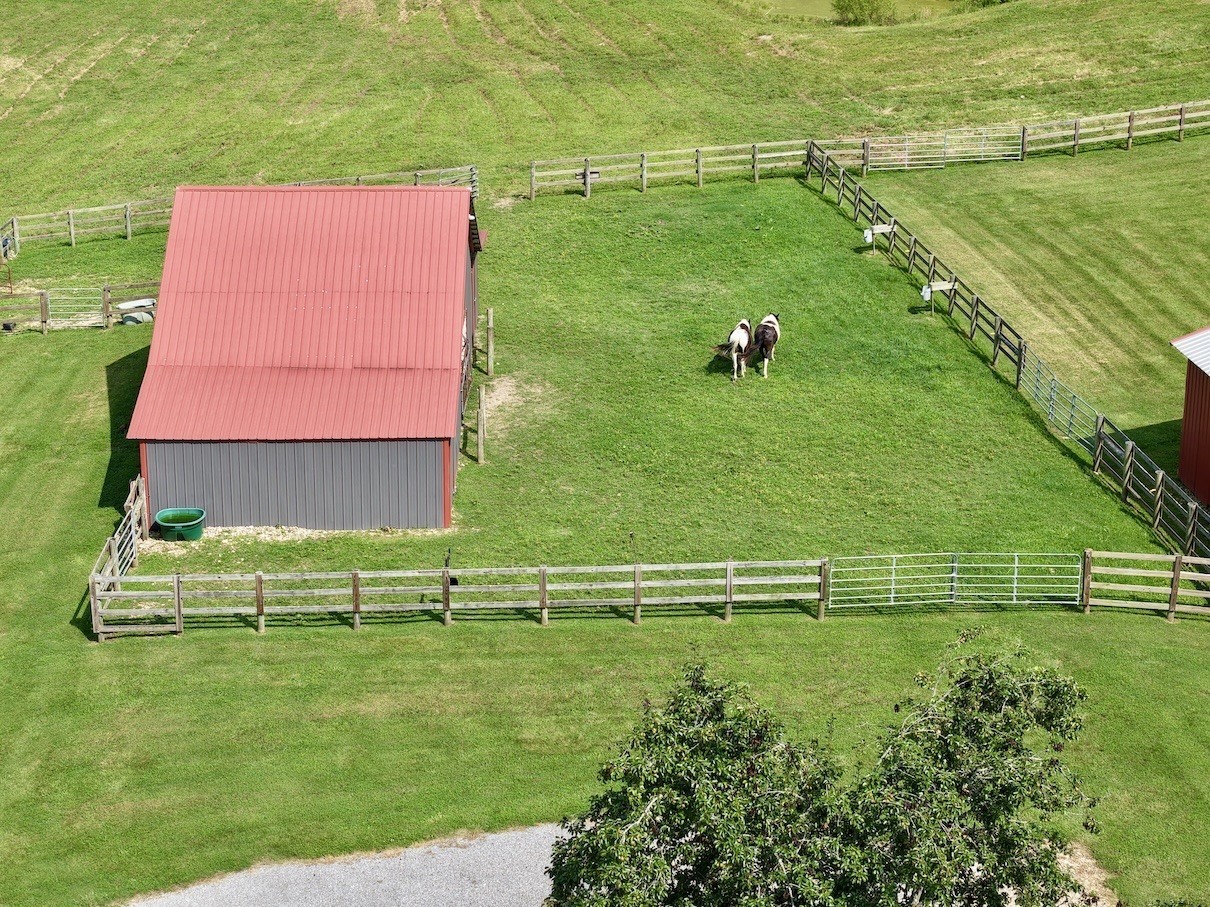 161 Fowler Road Woodbury, TN 37190 - Photo 64 of 69 an aerial view of a house with a yard