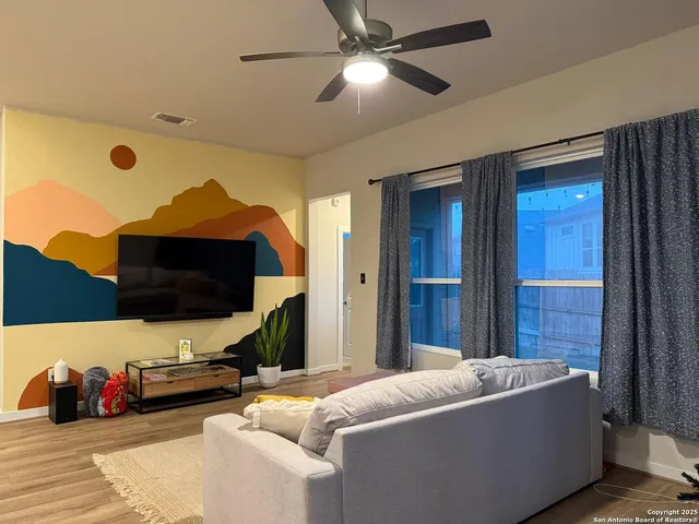 $2,395 | 4422 Tiger Run, San Antonio, TX 78217