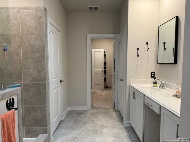 $2,395 | 4422 Tiger Run, San Antonio, TX 78217