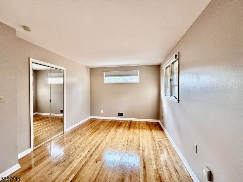 1450 Deer Path Mountainside, NJ 07092 - Photo 11 of 33