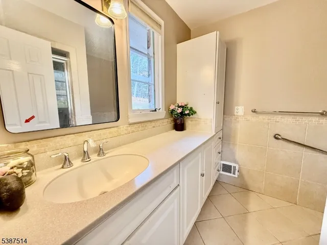 $4,300 | 1450 Deer Path, Mountainside, NJ 07092