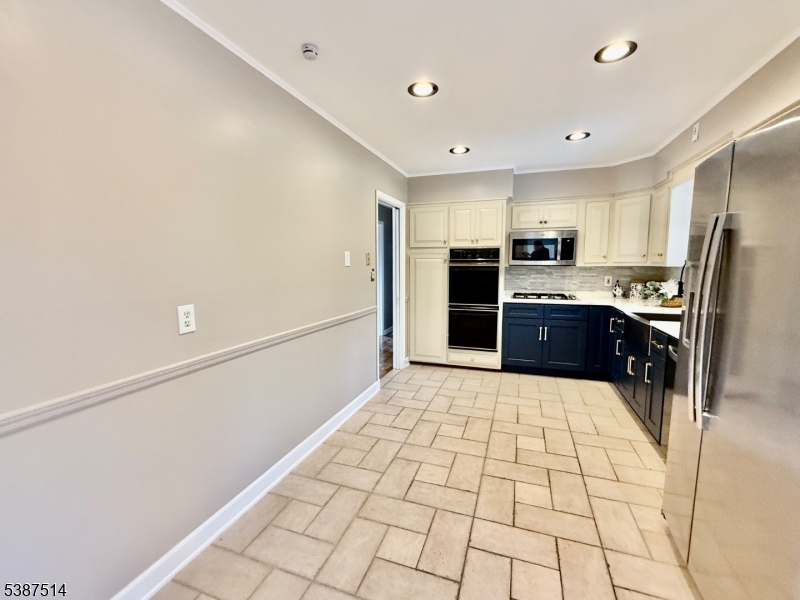 1450 Deer Path Mountainside, NJ 07092 - Photo 20 of 33