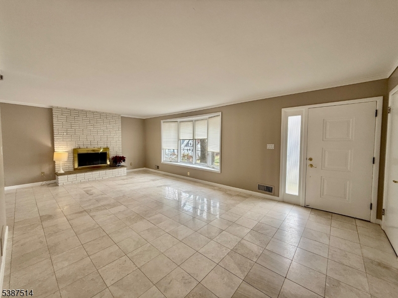 1450 Deer Path Mountainside, NJ 07092 - Photo 21 of 33