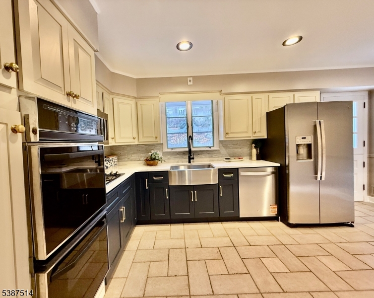 1450 Deer Path Mountainside, NJ 07092 - Photo 23 of 33