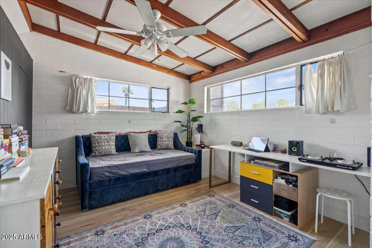 334 West Glenrosa Avenue Phoenix, AZ 85013 - Photo 5 of 9