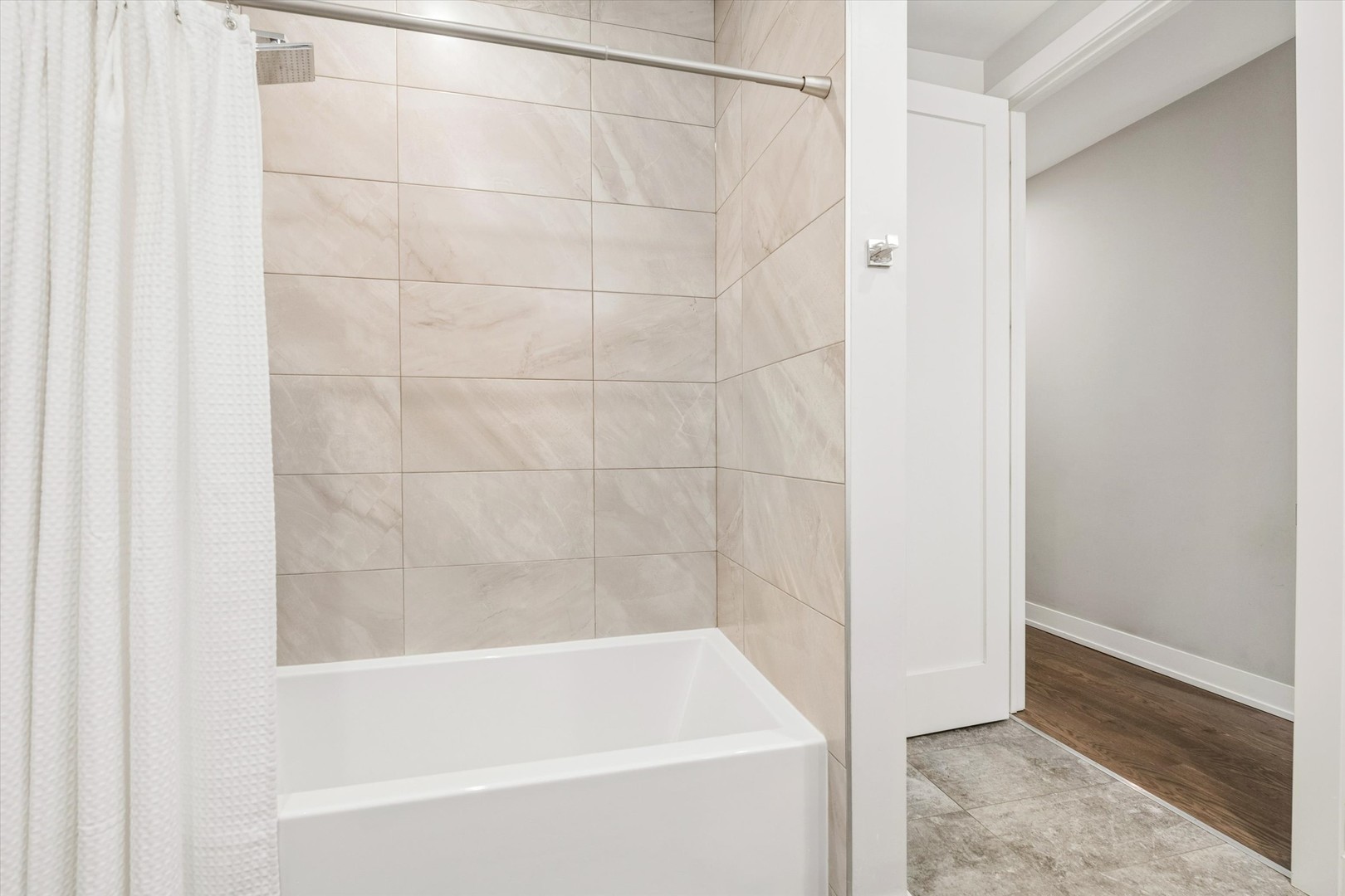 236 South Racine Avenue, Unit 304 Chicago, IL 60607 - Photo 14 of 22