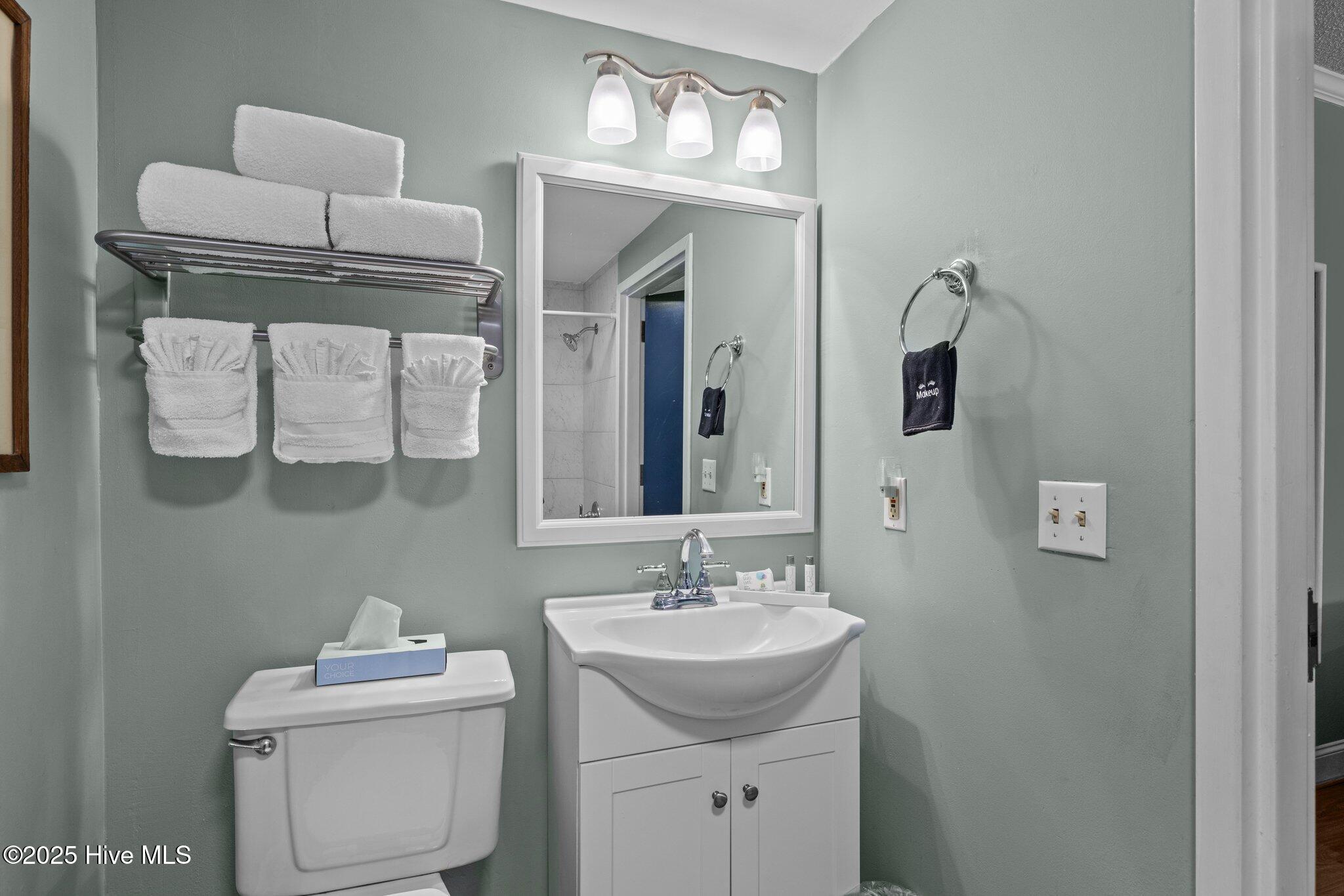 602 West Fort Macon Road, Unit 135 Atlantic Beach, NC 28512 - Photo 8 of 25 135 Palm Suites