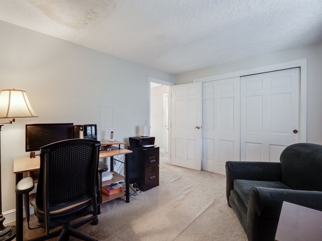 97 Arbor Road Lowell, MA 01852 - Photo 20 of 42 Gallery Image 20