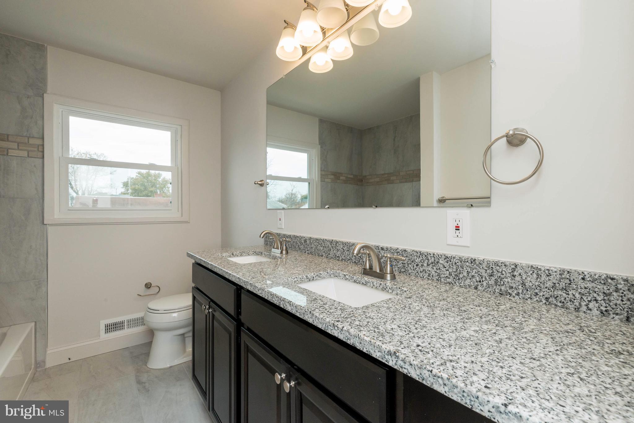 3713 Coronado Road Baltimore, MD 21244 - Photo 15 of 28 Bath (Master)