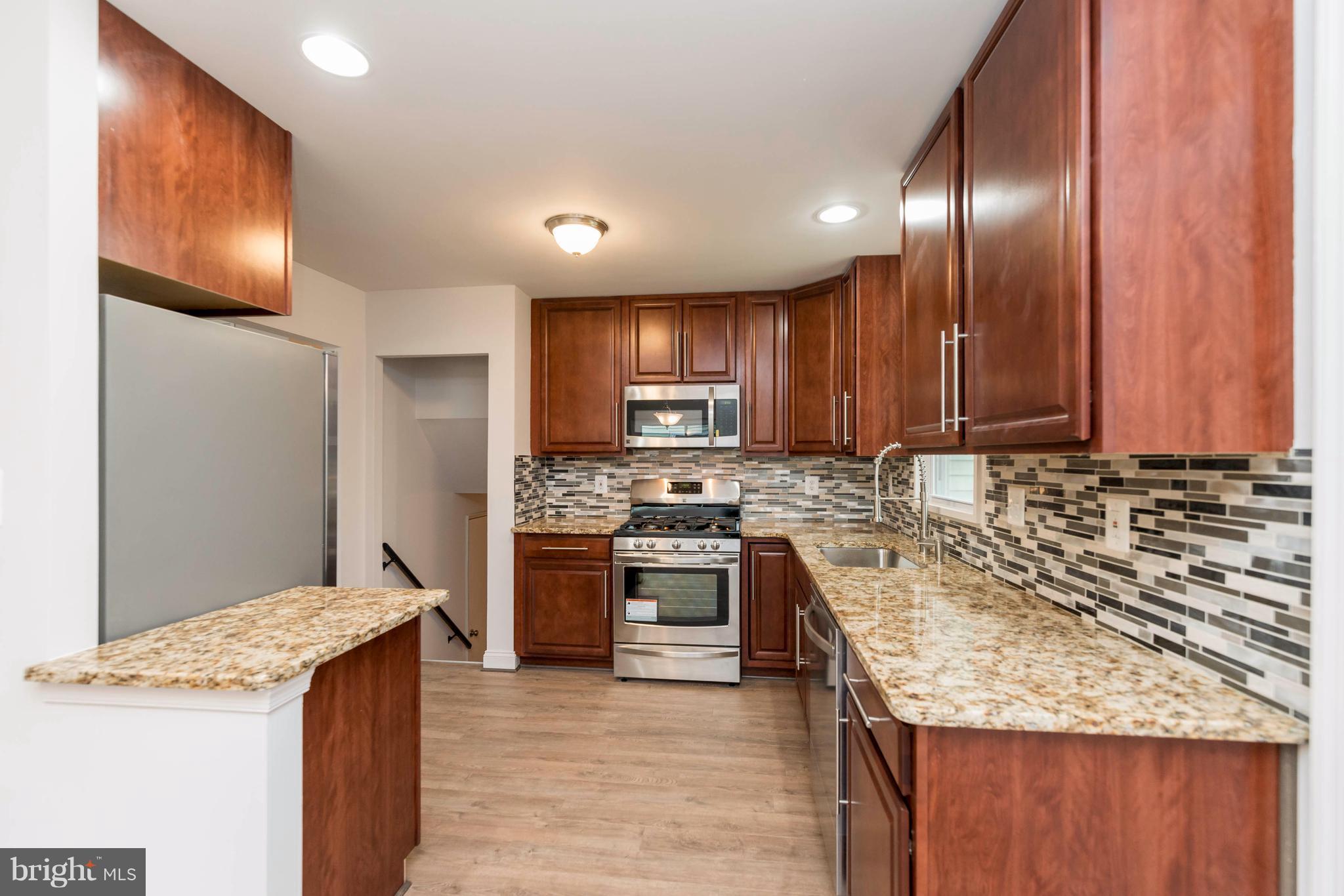 3713 Coronado Road Baltimore, MD 21244 - Photo 9 of 28 Kitchen
