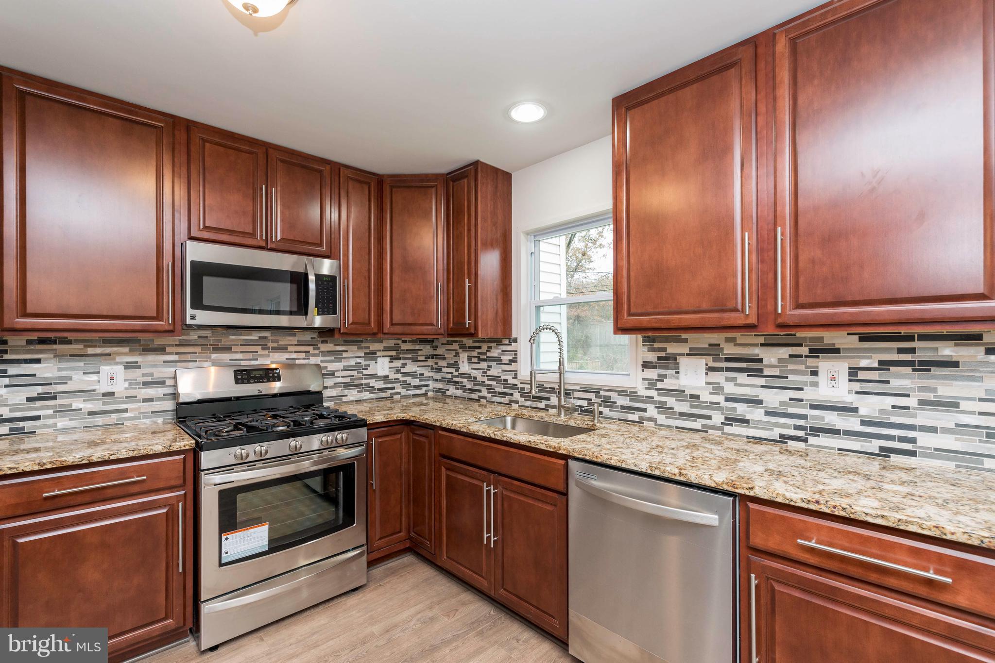 3713 Coronado Road Baltimore, MD 21244 - Photo 10 of 28 Kitchen