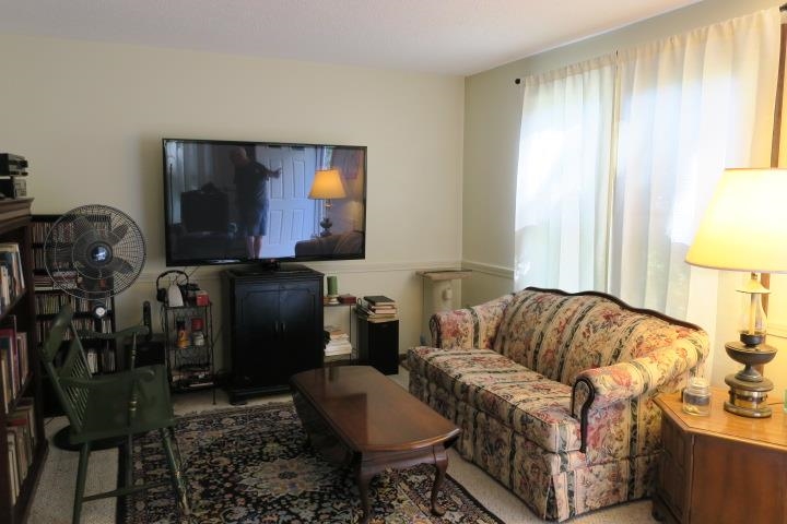 16 Pine Grove Road Exeter, NH 03833 - Photo 3 of 21
