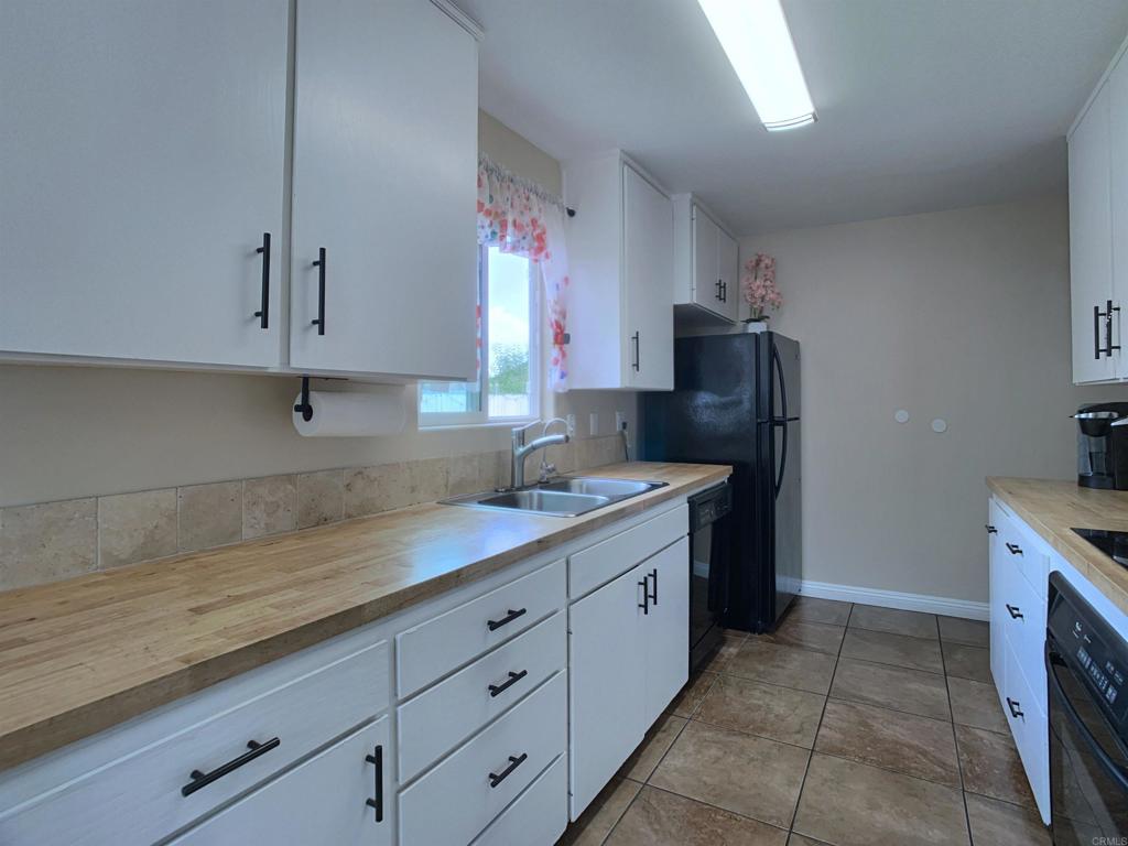 9104 Northcote Road Santee, CA 92071 - Photo 17 of 25