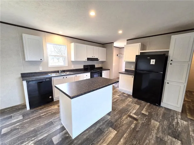 $239,900 | 106 Lynnewood Drive, Mount Airy, NC 27030