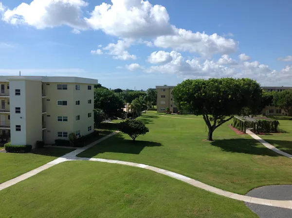 $1,900 | 2600 Northeast 1st Lane, Unit 418, Boynton Beach, FL 33435