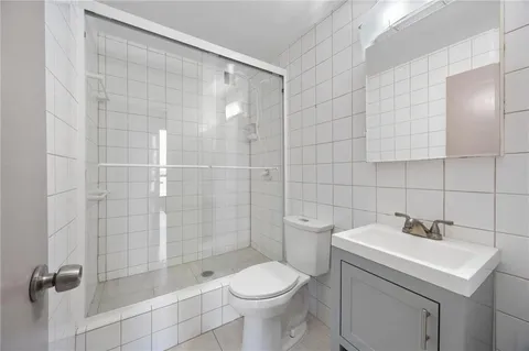 $320,000 | 3060 Pharr Ct N Northwest, Unit 615, Atlanta, GA 30305