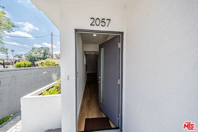 a view of an entryway